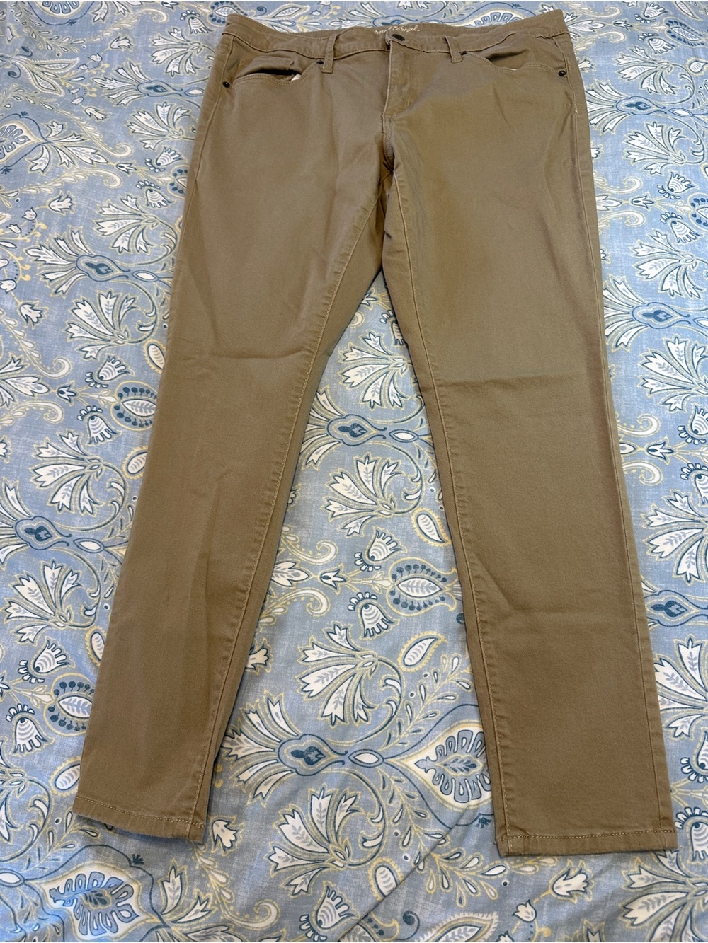 Universal Thread Women's Straight Leg Jeans in Brown